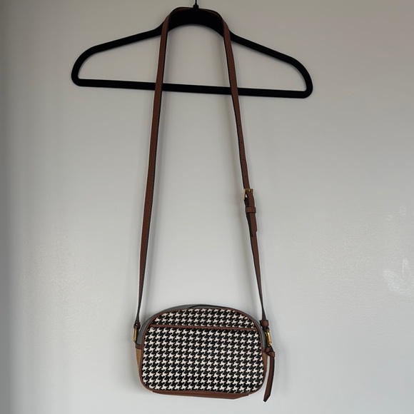 Stylish Houndstooth Crossbody Bag - Picture 3 of 8